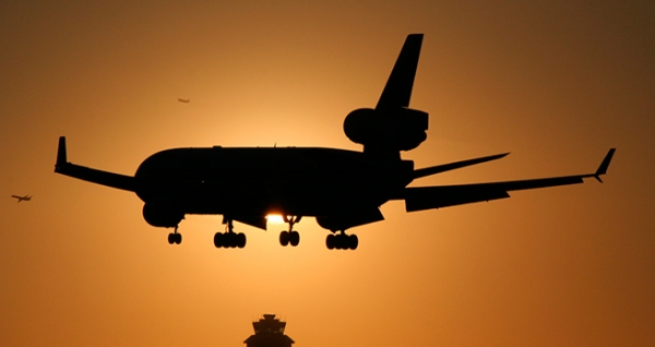 Авиакомпании США предлагают посмотреть на солнечное затмение из своих самолётов