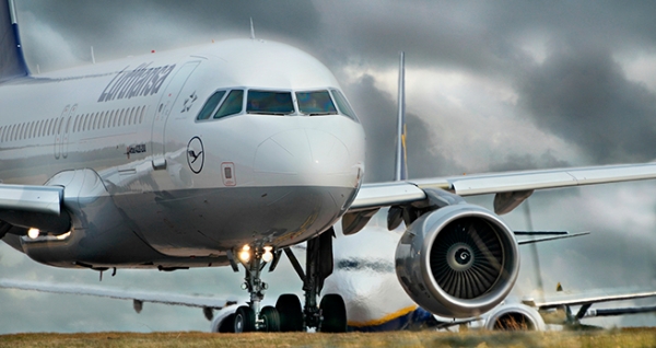 Ryanair обвинила Lufthansa в попытке монополизировать рынок авиаперевозок в Германии
