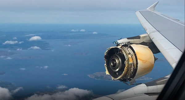 США обязали проверить самолеты Airbus А380 после отрыва двигателя в полете