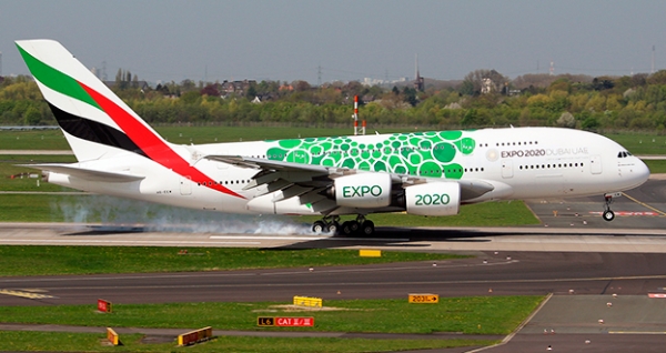 Пассажиры Emirates смогут зарегистрировать и сдать багаж на дому