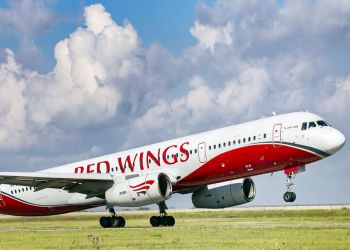 В аэропорту Волгограда встретили первый рейс из Екатеринбурга авиакомпании Red Wings