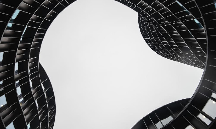 Polygon’s Courtyard достиг 42,66 млн долларов на торгах по мере роста популярности NFT